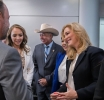 Ken Salazar Roba Cámara